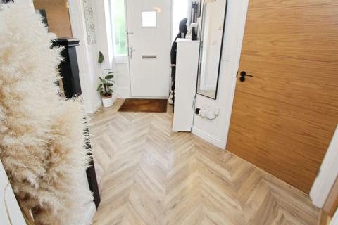 2 Balshaw Way, Chilwell, Nottingham, NG9 6RQ