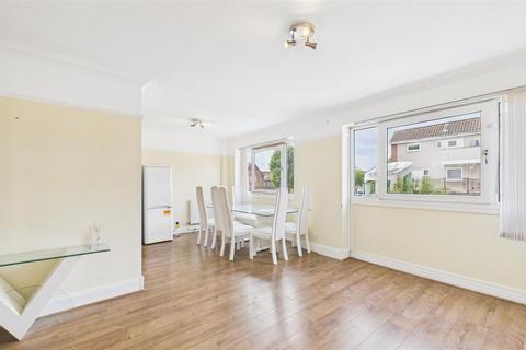 3 bedroom maisonette for sale, Ermine Side, Bush Hill Park, EN1