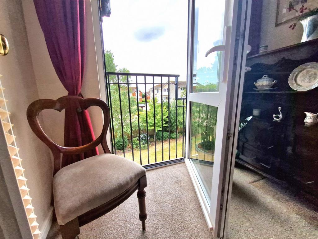 Juliette Balcony