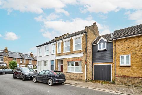 2a Hearne Road, London, W4 3NJ