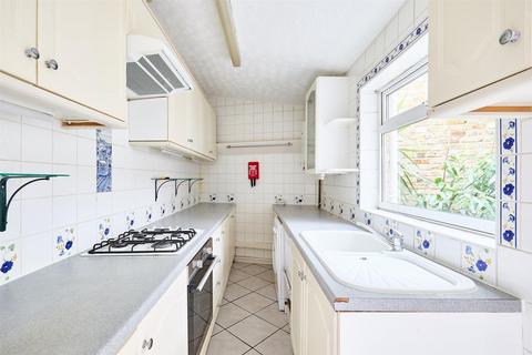 2a Hearne Road, London, W4 3NJ