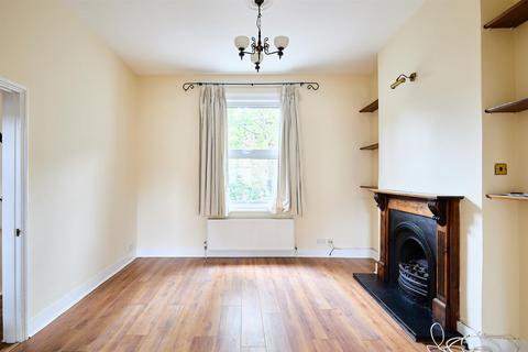 2a Hearne Road, London, W4 3NJ