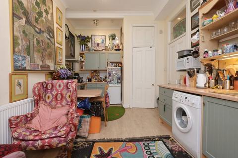 19 Perth Street, Edinburgh, EH3 5DW