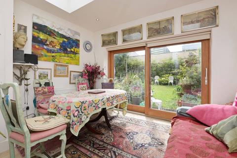 19 Perth Street, Edinburgh, EH3 5DW