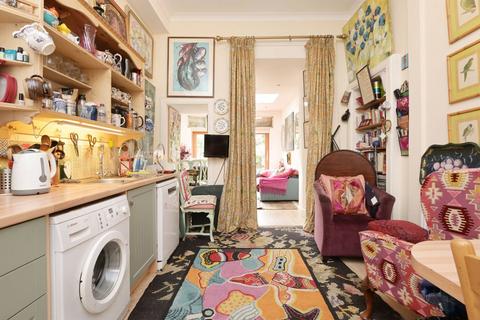 19 Perth Street, Edinburgh, EH3 5DW