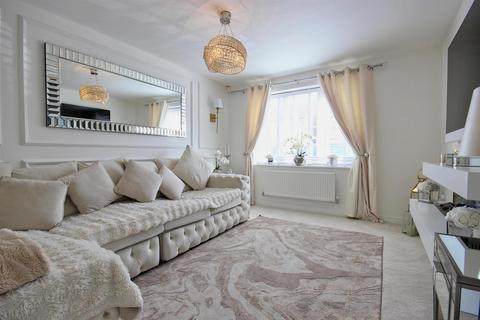 8 Avocet Close, Hornsea, HU18 1LG