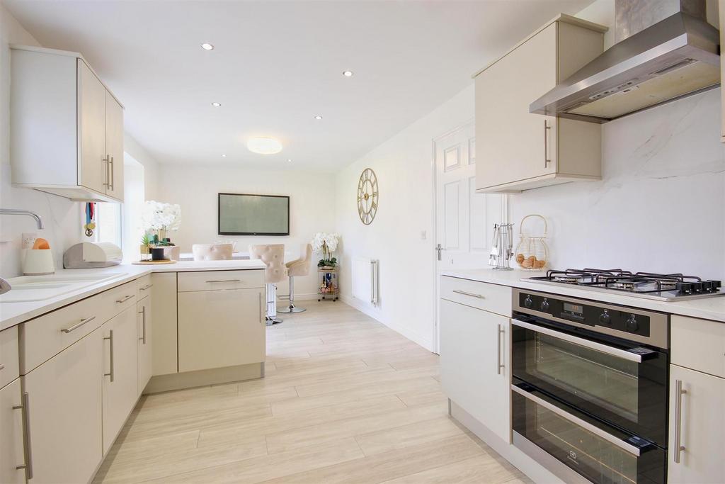 Dining kitchen