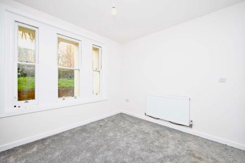 3 bedroom flat for sale, Trinity Gardens, Folkestone, Kent, CT20