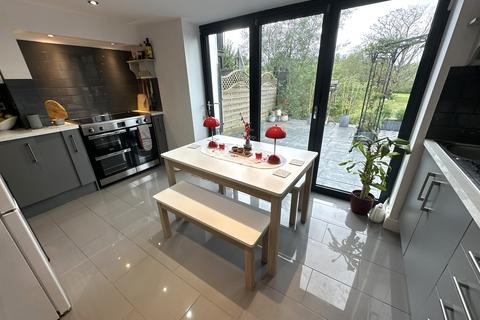 2 bedroom semi-detached house for sale, Newton Road, Burton-on-Trent, DE15