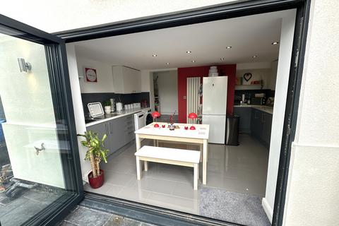 2 bedroom semi-detached house for sale, Newton Road, Burton-on-Trent, DE15