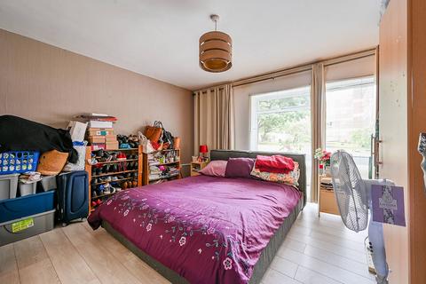undefined, Langham Gardens, Ealing, London, W13