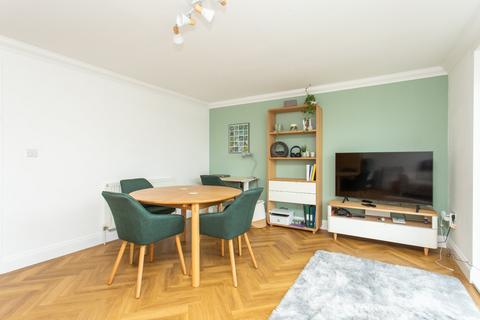 1 bedroom flat for sale, Wynn Road, Whitstable, Kent, CT5