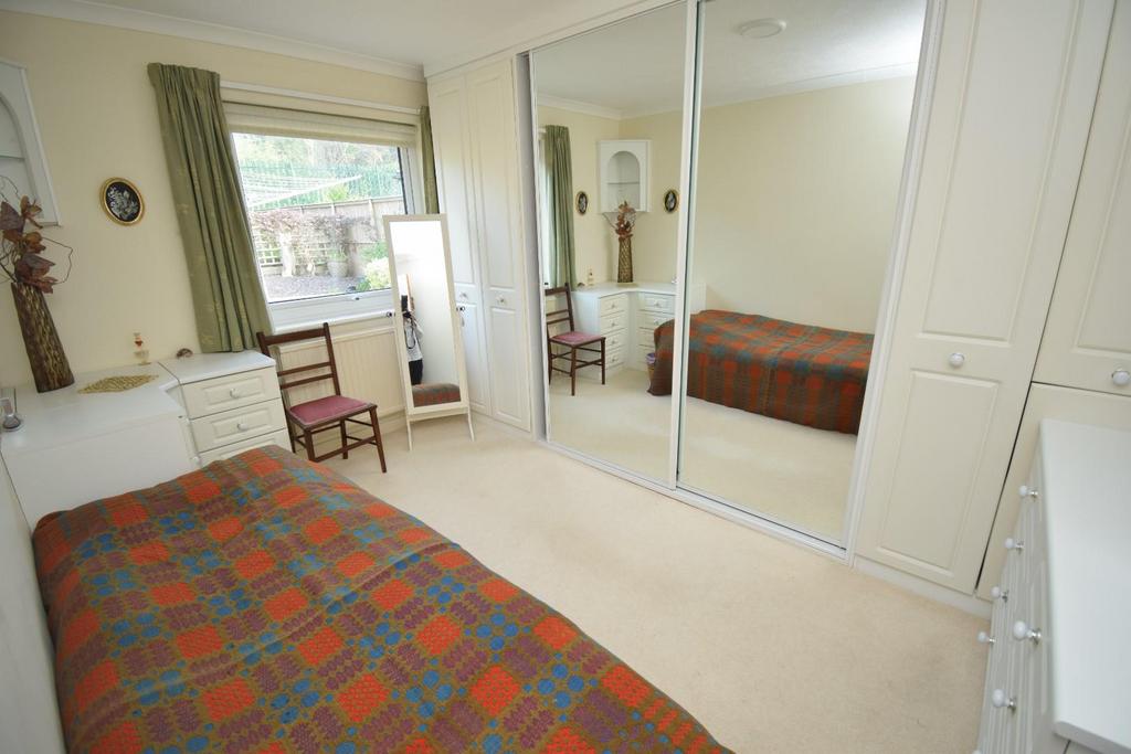 Bed 3.JPG