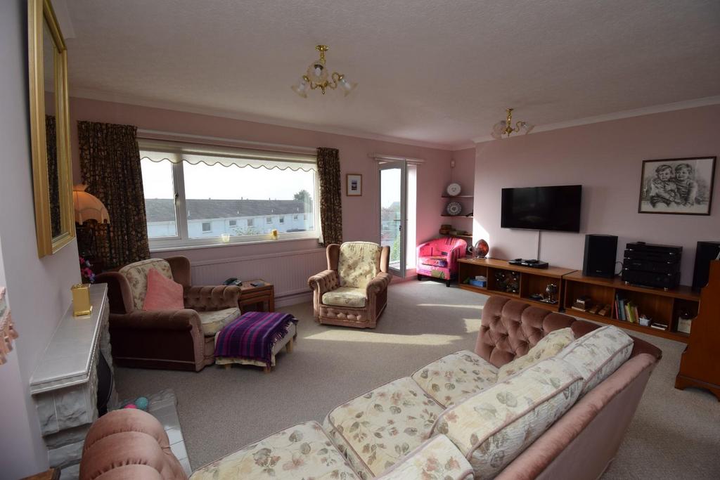 Living Room.JPG