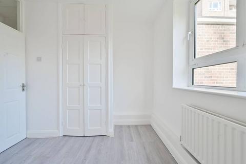 3 bedroom flat to rent, Fielding House, South Hampstead, London, NW8