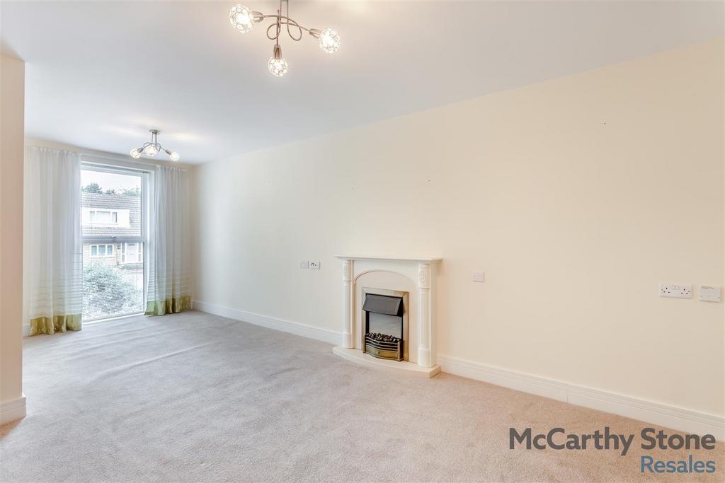 8657563-interior01.jpg