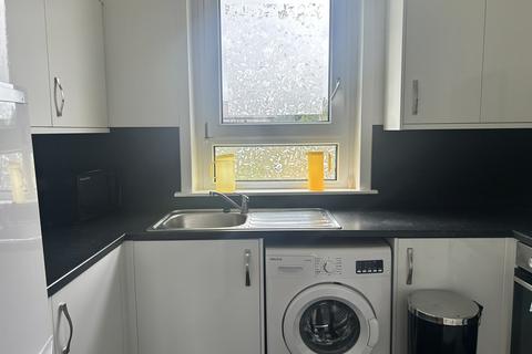 2 bedroom flat to rent, 71 Middlefield Terrace, Aberdeen, AB24 4PE