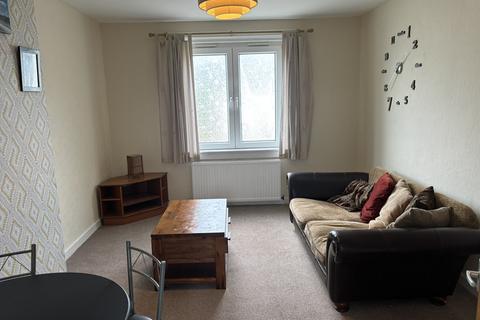 2 bedroom flat to rent, 71 Middlefield Terrace, Aberdeen, AB24 4PE