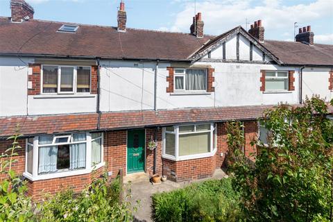 2 bedroom house for sale, Park Road, Leeds LS19