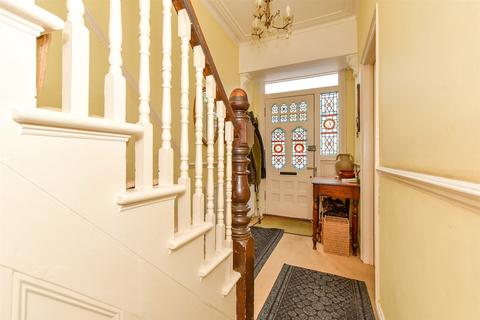 4 bedroom terraced house for sale, St. Margaret's Road, Wanstead