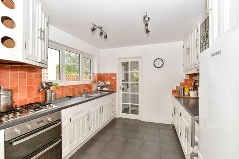 4 bedroom terraced house for sale, St. Margaret's Road, Wanstead