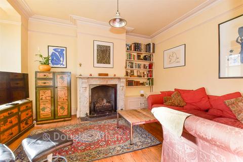 4 bedroom terraced house for sale, St. Margaret's Road, Wanstead