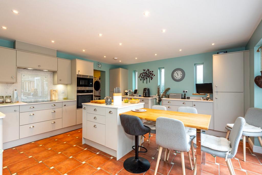 Dining Kitchen