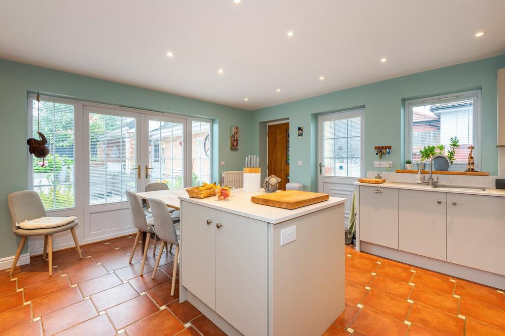 Dining Kitchen