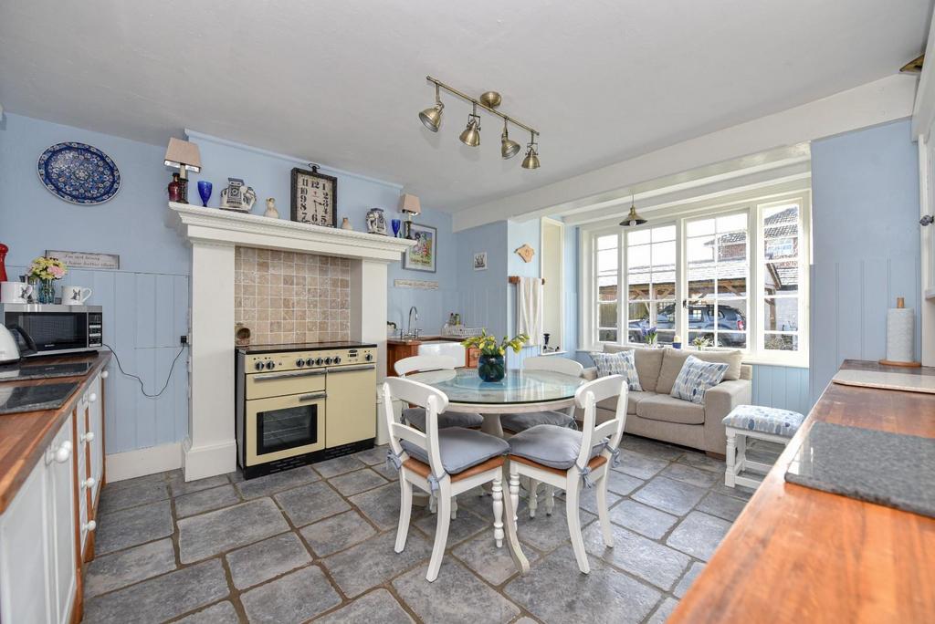 Kitchen-Breakfast Room