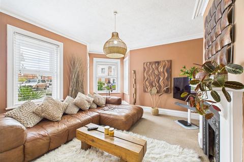 2 bedroom apartment for sale, Station Road, Christchurch, Dorset, BH23