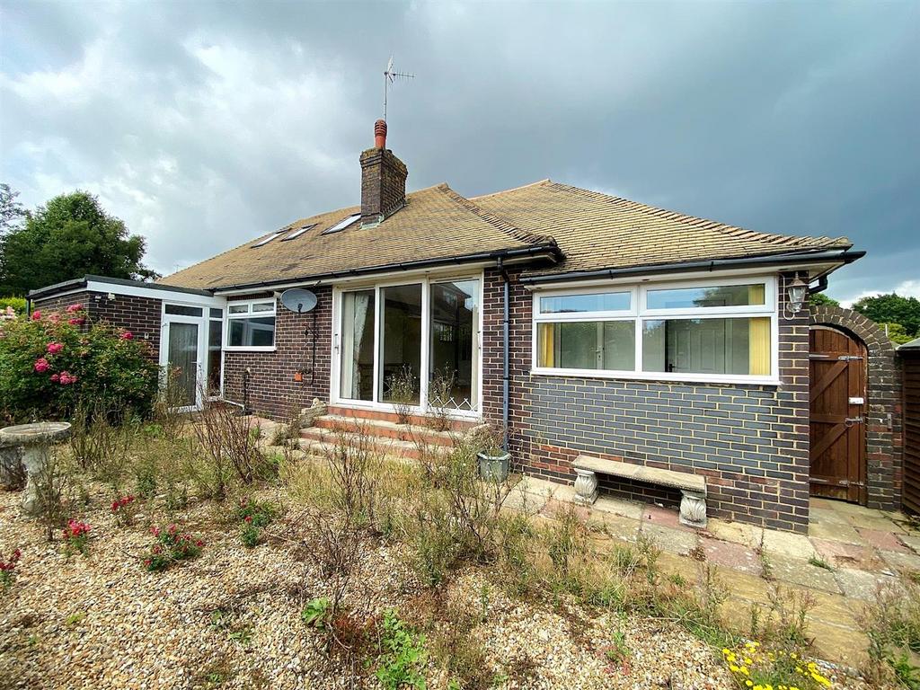 14 Ravens Close - Rear.jpg