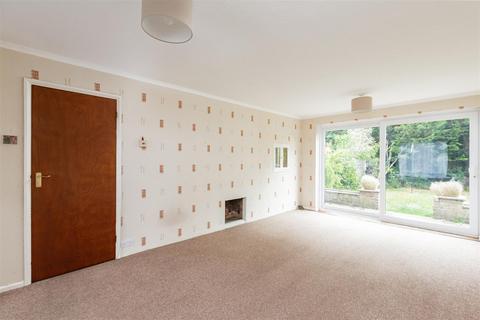5 Birtrick Drive, Meopham, Gravesend, DA13 0LR