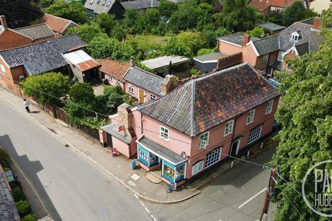undefined, The Green, Banham