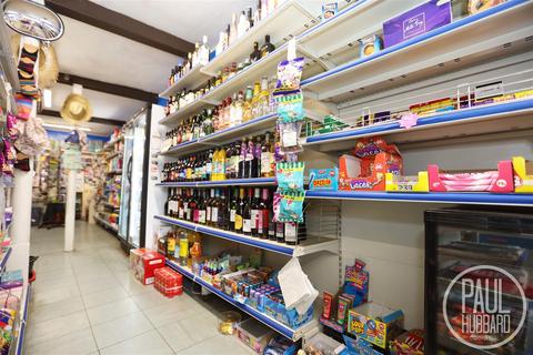 4 bedroom detached house for sale, The Green, Banham