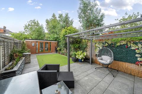 4 bedroom terraced house for sale, Bramdean Gardens, Lee