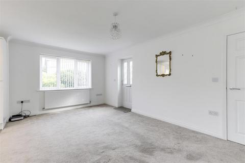undefined, Cross Street, Arnold NG5