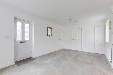 undefined, Cross Street, Arnold NG5
