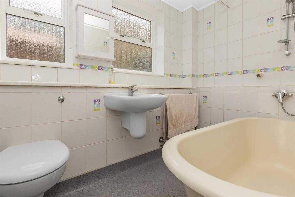 06-6561 JPH - 83787 - 4 Rectory Terrace, Park Rd, F