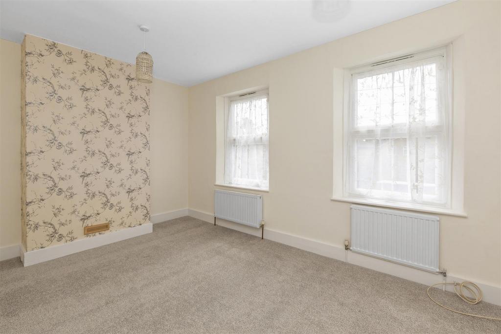 04-bb6d JPH - 83787 - 4 Rectory Terrace, Park Rd, F