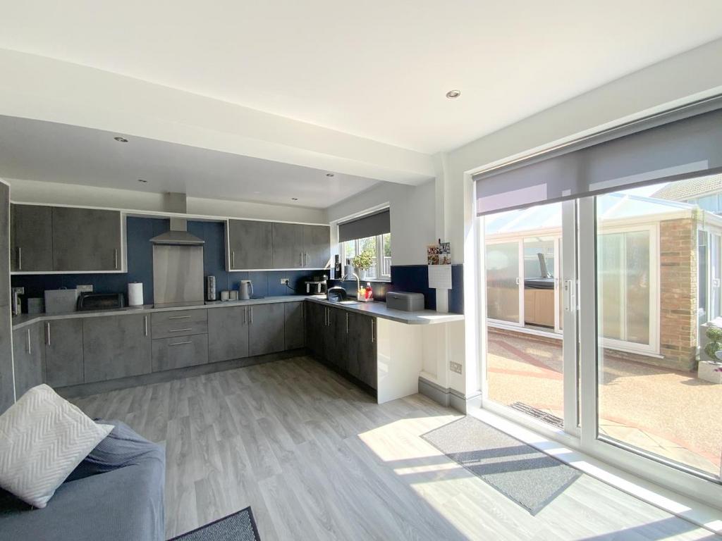 Resized IMG 0927..jpg