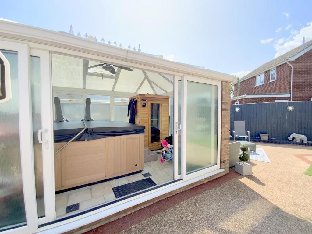 Resized IMG 0955..jpg