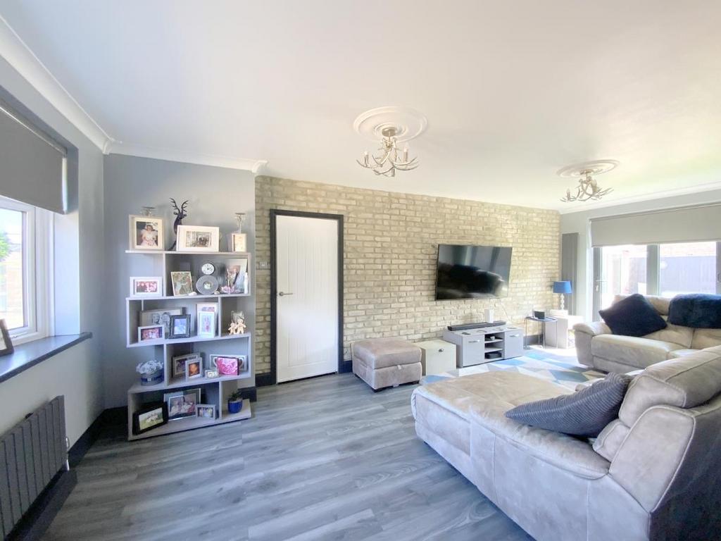 Resized IMG 0920..jpg