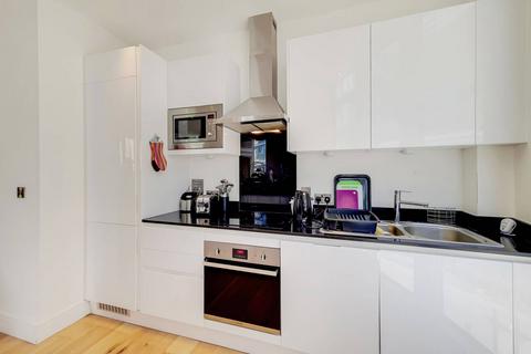 3 bedroom flat for sale, Seager Place, Deptford, London, SE8
