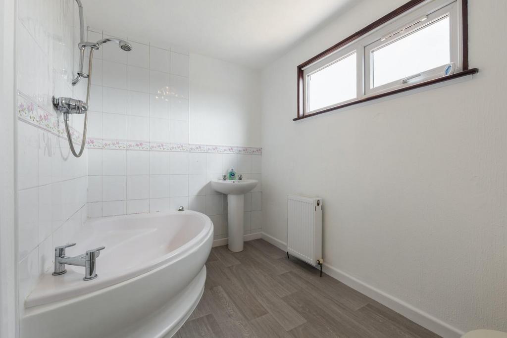 Bathroom-1.jpg