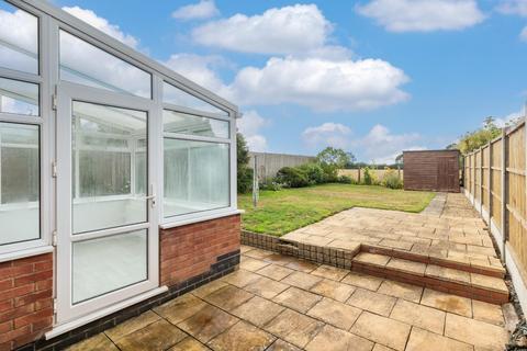 24 Holt Avenue, Bishops Tachbrook, Leamington Spa, CV33 9RE