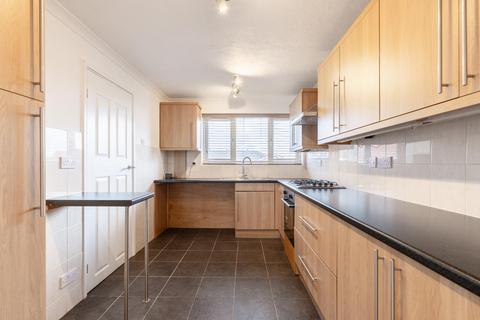 24 Holt Avenue, Bishops Tachbrook, Leamington Spa, CV33 9RE