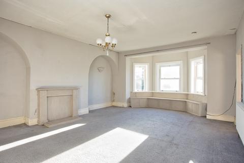 2 bedroom flat for sale, 31 Augusta Gardens, Folkestone, CT20