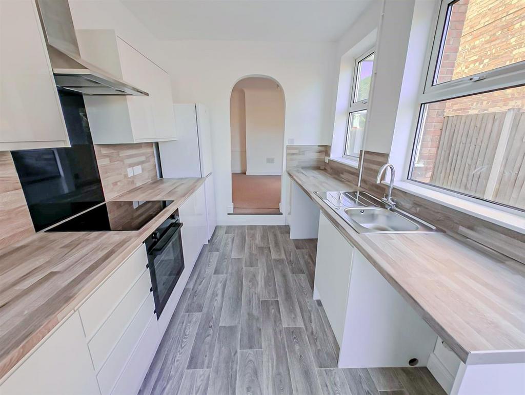 Builders kitchen.jpg
