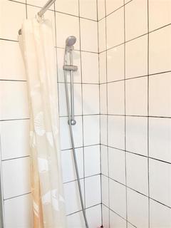 1 bedroom in a house share to rent, Newmill House, Devas Street, London