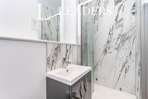 undefined, Millbrook Road East, Southampton, Hampshire